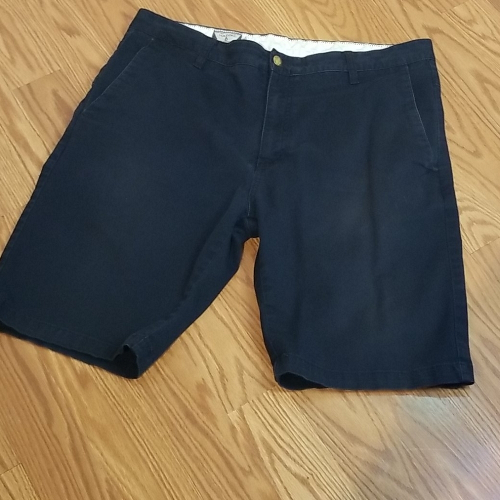 Volcom shorts‎ 36